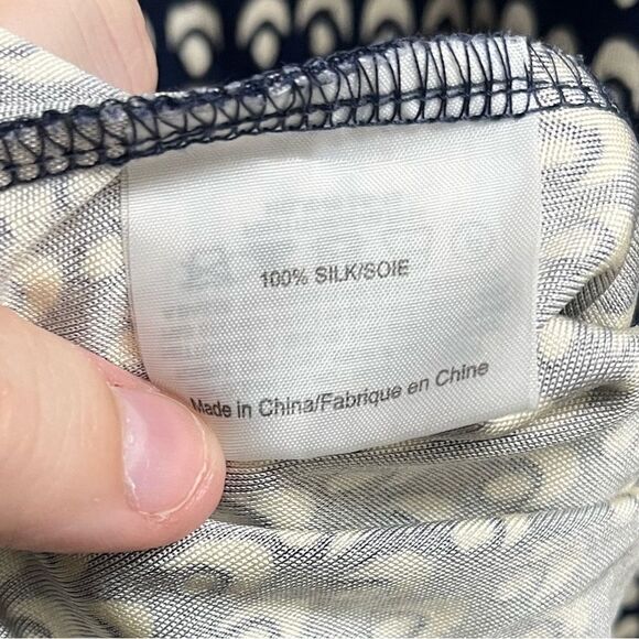 Tory Burch 100% Silk Navy Blue and White Geometric Pattern Shift Dress SZ S - Picture 5 of 6